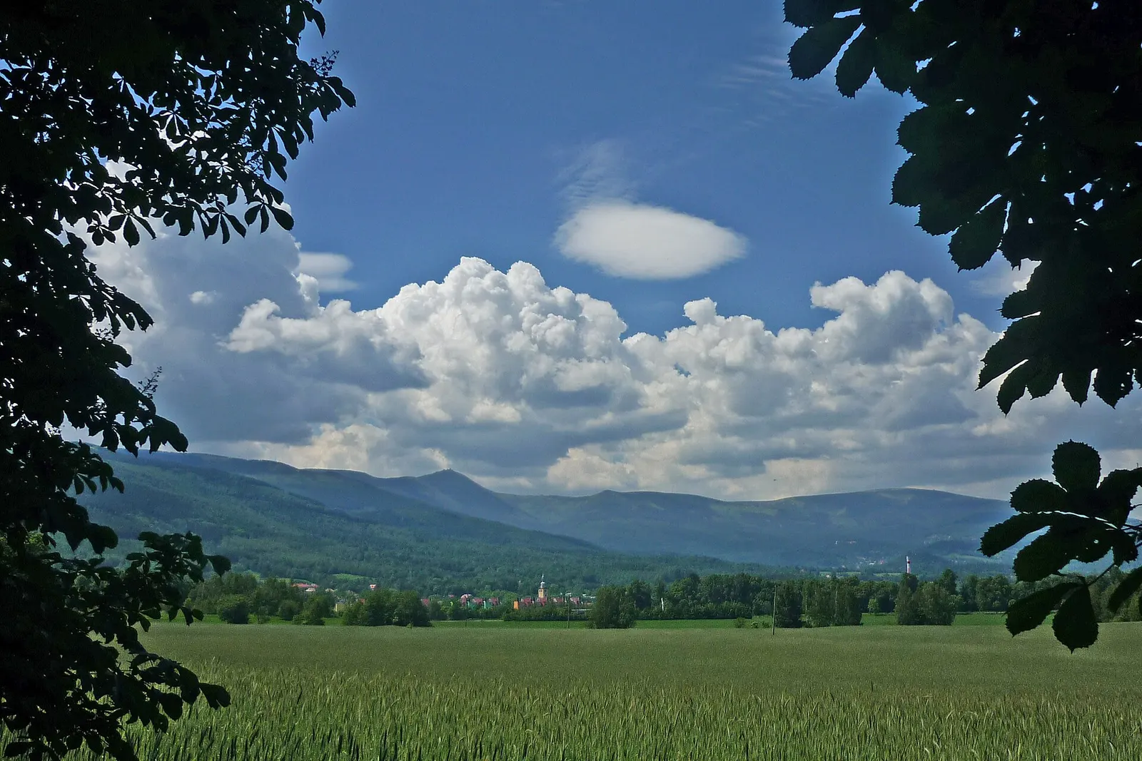 Blick auf Schmiedeberg (Kowary) im Riesengebirge